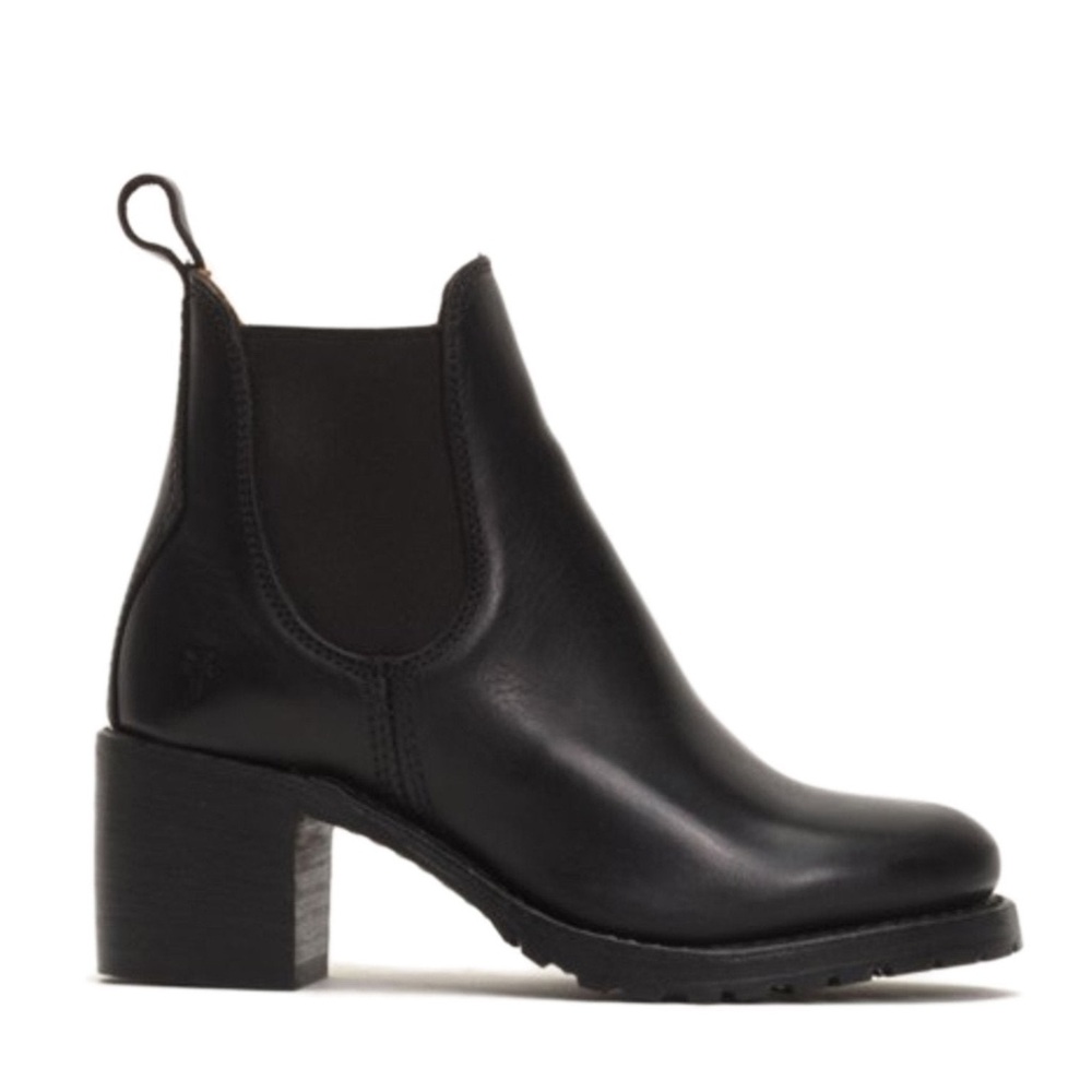 Frye Black Sabrina Chelsea Boots